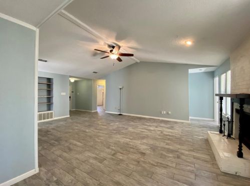 4312 Clarno Dr, Austin TX  78749-3143 exterior