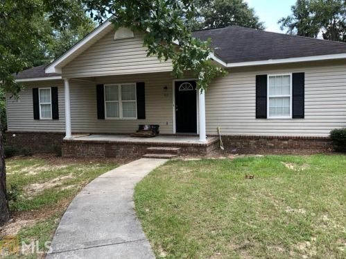 5628 Landings Pkwy, Statesboro, GA 30458-2345