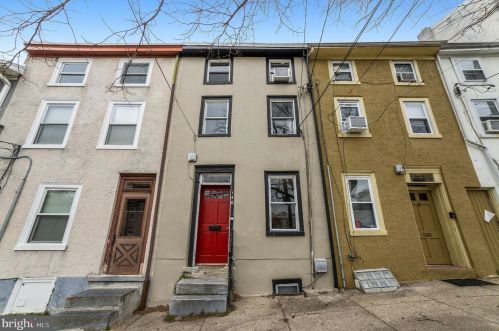 146 Gay St, Philadelphia, PA 19127-1308