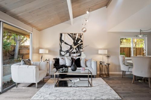 2211 Rock St, Mountain View, CA 94043-2606