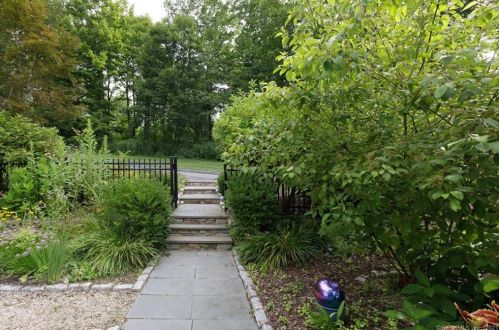 89 Falcon Ridge Rd, Torrington CT  06790-4389 exterior