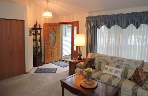 2890 Kingsway Ave, Mokena, IL 60451-2570