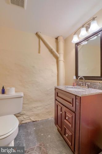 317 Ross St, Lancaster PA  17602-1941 exterior