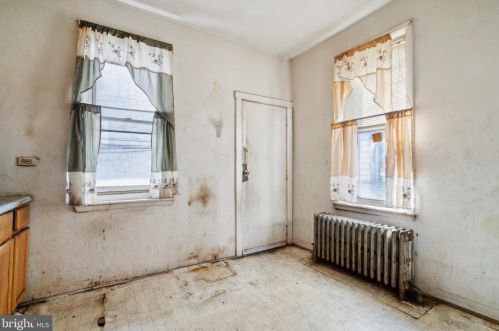 3413 10th St, Philadelphia PA 19148-0053 exterior