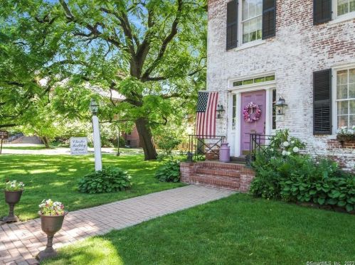 184 Main St, Hartford, CT 06111-1402