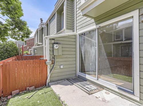 7476 Arkansas Ave, Denver CO  80231-2562 exterior