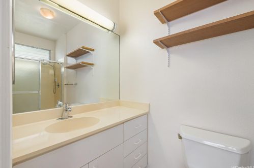 370 Elelupe Rd, Honolulu HI  96821-2248 exterior