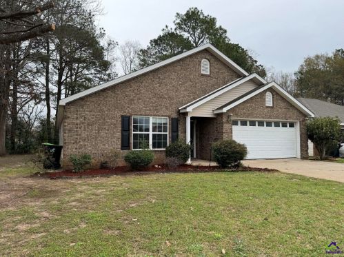 1216 Johnson Rd, Warner Robins, GA 31093-7345