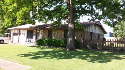 309 D St, Antlers, OK 74523-3205