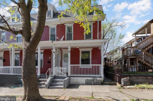 1734 Park St, Harrisburg, PA 17103-2534