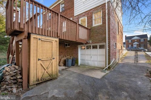 1626 Oakview Dr, Silver Spring MD 20903-2243 exterior