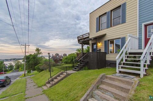 321 8th Ave, Duluth, MN 55806-2206