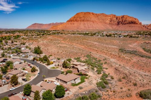 485 Praya Dr, Kayenta UT exterior