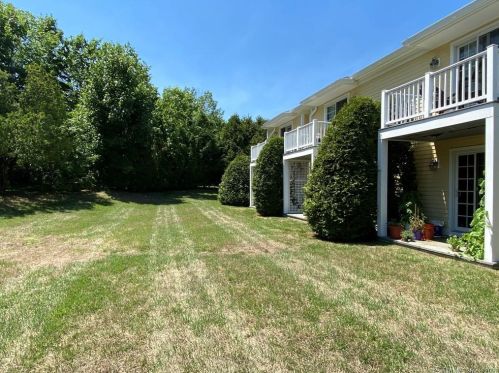 6 Silvermine Ave, Norwalk CT  06850-2042 exterior