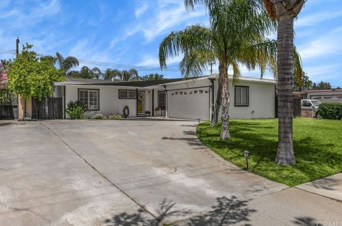 753 Herberts Ln, Colton, CA 92324-1512