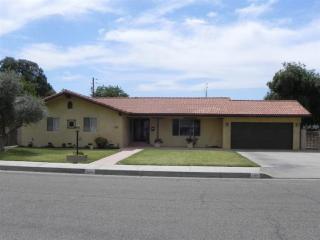 384 Circle Dr, Sharon, CA 93610-2118