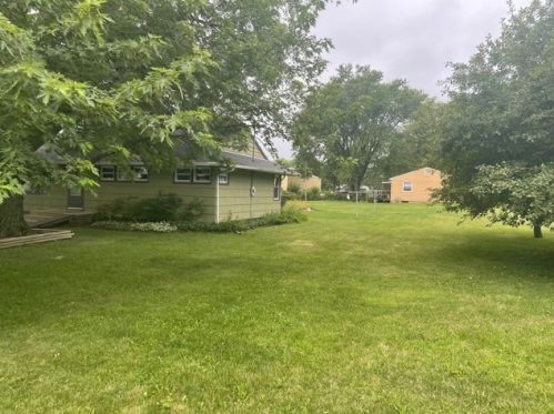 150 Erickson Rd, Hillcrest, IL 61068-9026