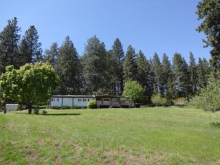 7610 Palouse Hwy, Spokane WA  99223-2016 exterior