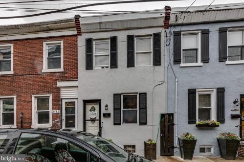 2440 Gordon St, Philadelphia, PA 19125-2908