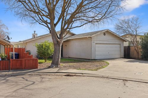 1112 Davy Ct, Modesto, CA 95351-2192