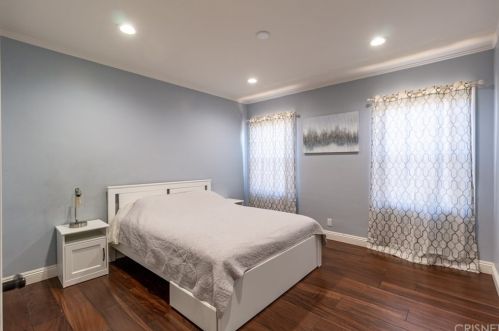 1411 Cleveland Rd, Glendale CA  91202-1414 exterior