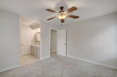 2302 Barton Skwy, Austin TX  78704-4704 exterior