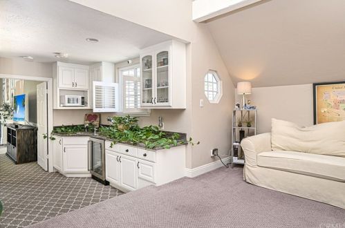 231 Summertree Rd, Anaheim CA  exterior