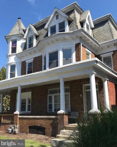 2243 2nd St, Harrisburg, PA 17110-1885