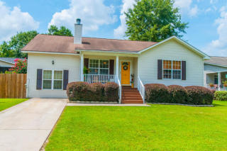 468 Courtland Dr, Summerville SC  29483-1303 exterior