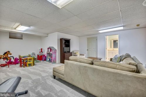 10 Balboa Ct, Silver Spring MD 20905-5897 exterior