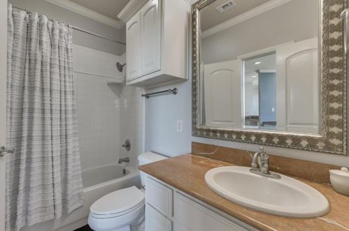 621 Birch Ct, Argyle TX 76226 exterior