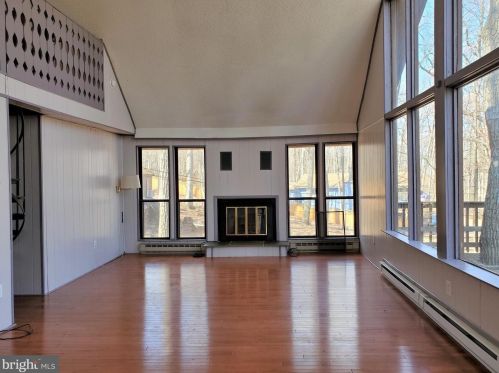 100 Onondaga Trl, Hedgesville, WV 25427-6908