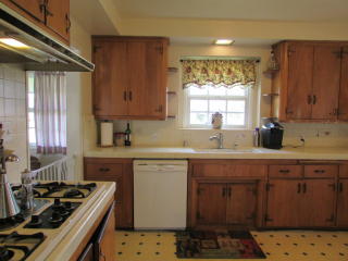 568 Orangewood Dr, Covina, CA 91723-3615