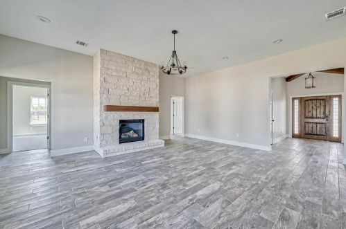 206 Cattle Drive Trl, Angleton TX 77515-9085 exterior