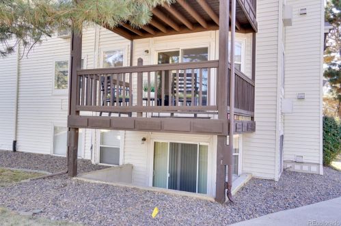 17361 Mansfield Ave, Denver CO  80013-8203 exterior