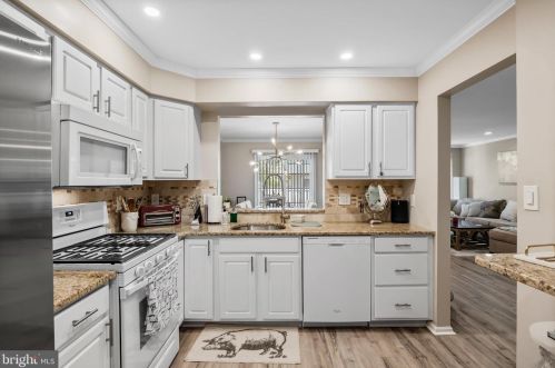 6406 Coventry Way, Mount Laurel NJ  08054-6703 exterior