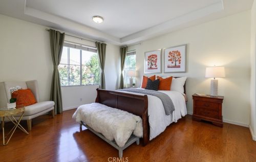 22 Del Ventura, Irvine CA  92606-8857 exterior