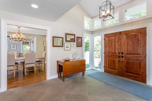 30 Carrington Dr, Greenwich CT  06831-3119 exterior