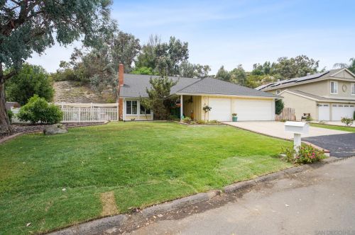 1782 Treseder Cir, El Cajon, CA 92019-3827