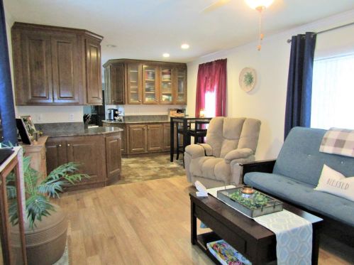24 Baldwin Dr, Barrington, NH 03825-7205