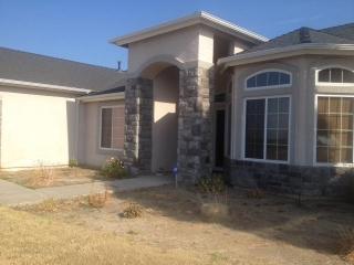 2289 Oak Ave, Tivy Valley, CA 93657-1930