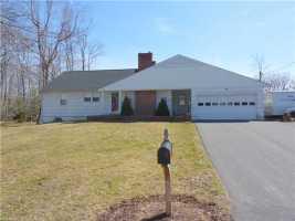 117 Alanby Dr, Meriden, CT 06451-2779