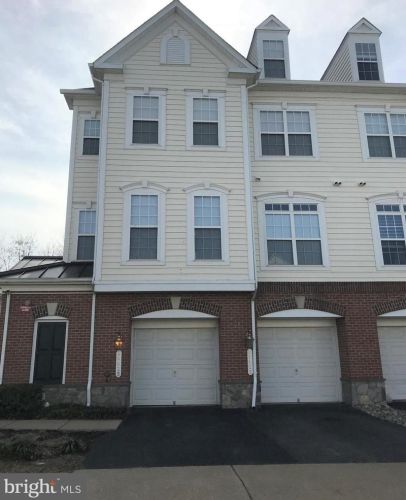 14415 Macon Grove Ln, Gainesville, VA 20155-6224