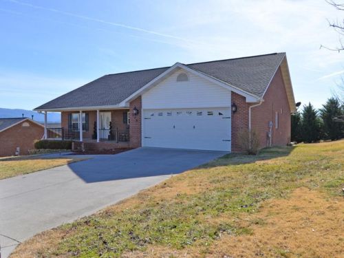 526 Hills Gate Cir, Seymour, TN 37865-2900