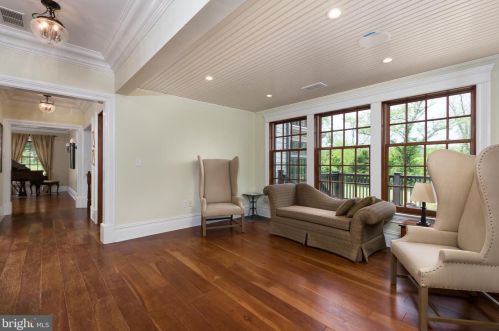 80 Mapleton Rd, Princeton NJ  08540-9668 exterior