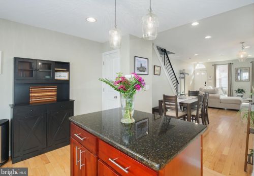 1613 Manton St, Philadelphia PA  19146-3029 exterior