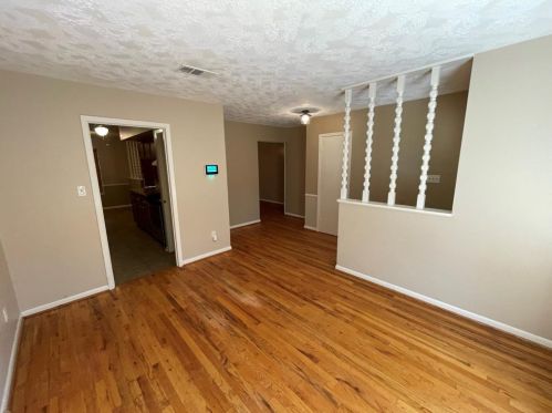 181 Greenleaf Ln, Conroe TX  77304-2523 exterior