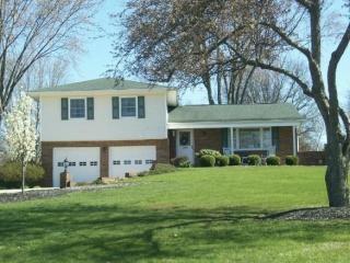 7675 Oberlin Ct, Lancaster, OH 43130-9233