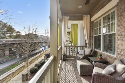 791 Corduroy Ln, Atlanta, GA 30312-1410