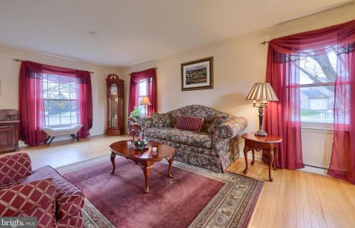 1604 Robert Rd, Lancaster PA  17601-5635 exterior